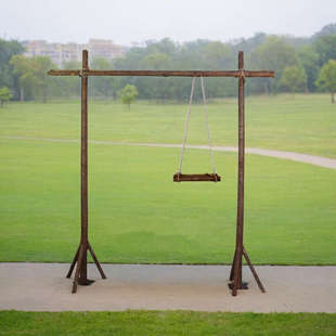 草坪森系婚庆婚礼道具木桩拱门幸福门花门树桩背景装 饰拍照背景装