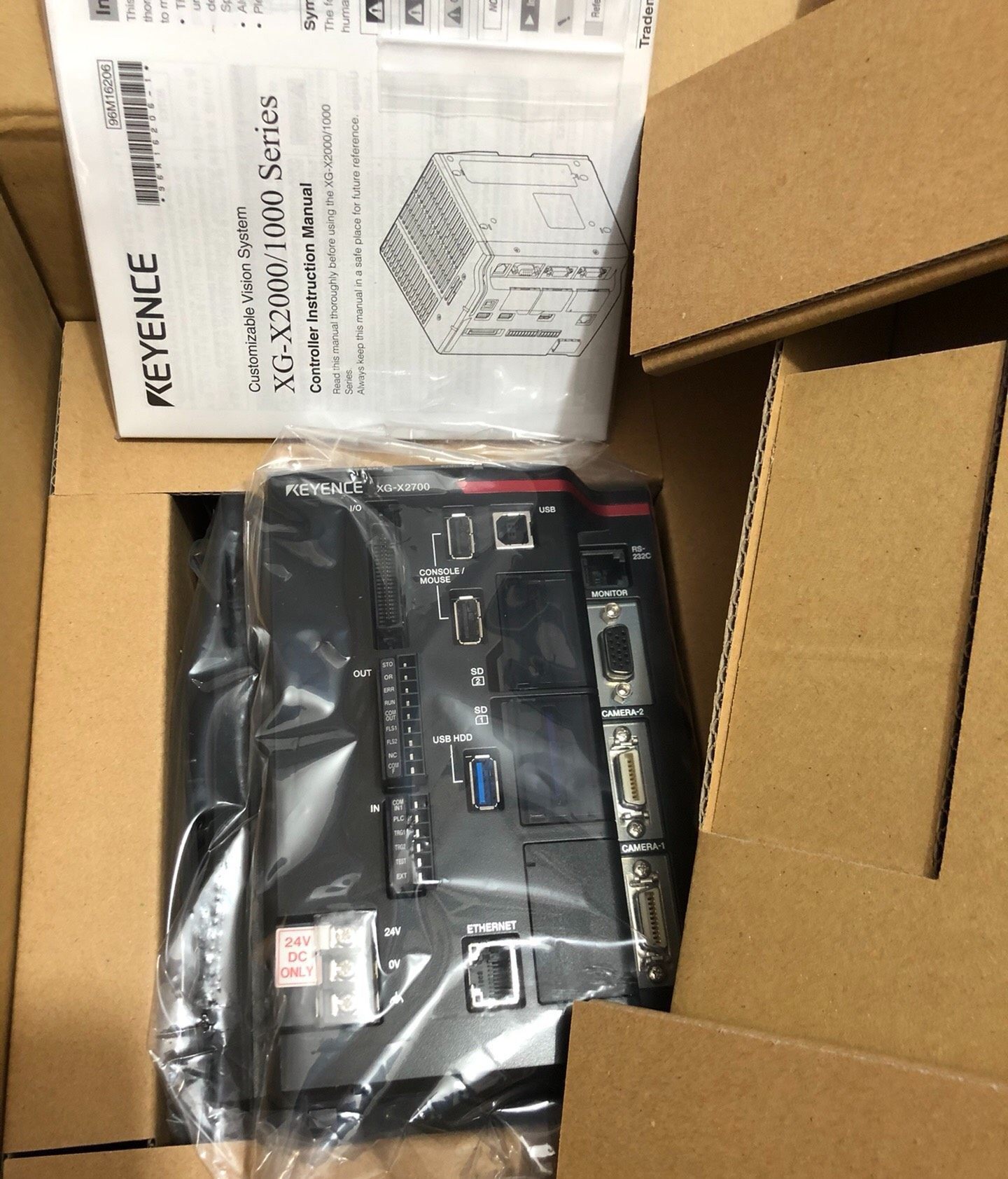 基恩士XG-X2700控制器，全新原装正品22年，需要的老板