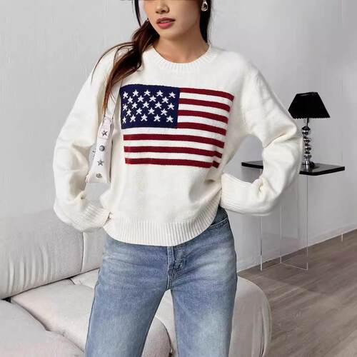 Hooded round neck knitted sweater