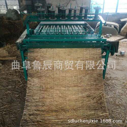 芦苇帘自动编织机稻草帘自动切边机草帘机1.8米宽幅可以调节