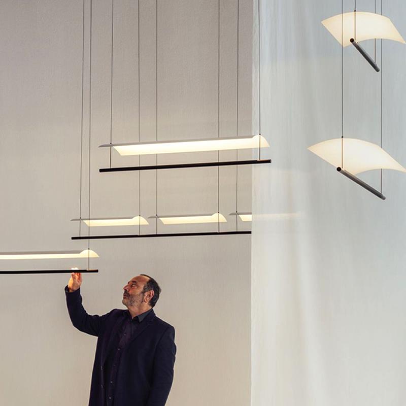 西班牙设计师款餐厅吊灯一字极简长条岛台灯办公室茶室前台吧台灯