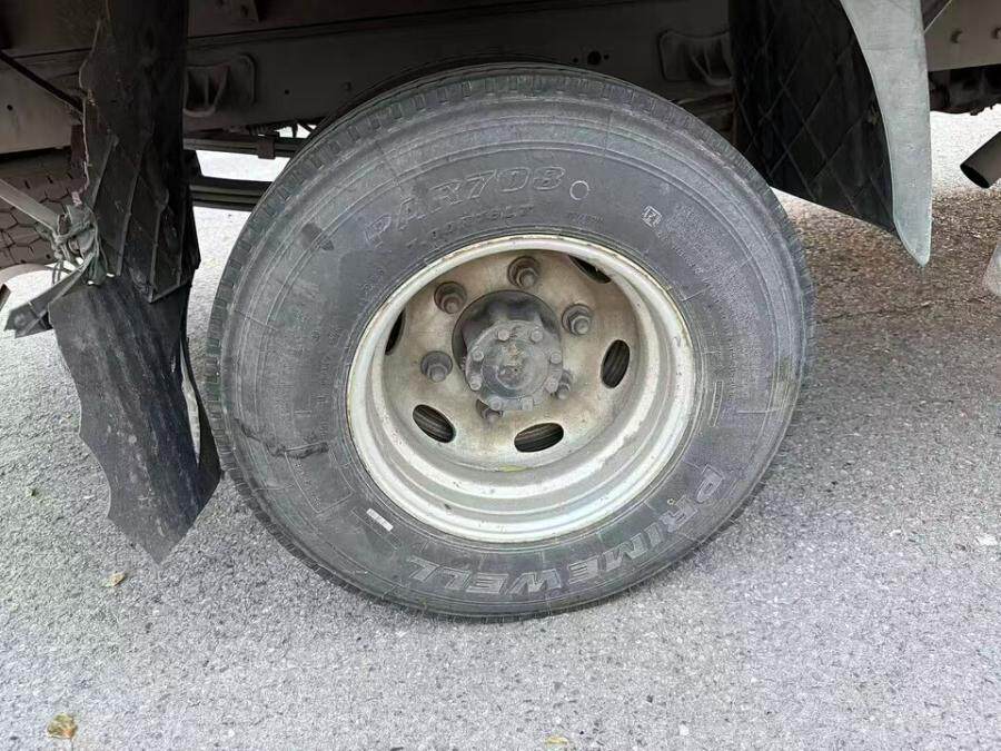 4月14日南京市汽车销售公司重汽豪沃厢式货车拍卖公告网络拍卖公告