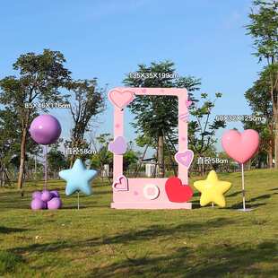 园林景观玻璃钢红摆件景区秋千雕塑绿地云朵打卡户外公园装 饰品网