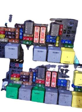 适用奔驰251R300R350R500保险丝盒汽车配件拆车件