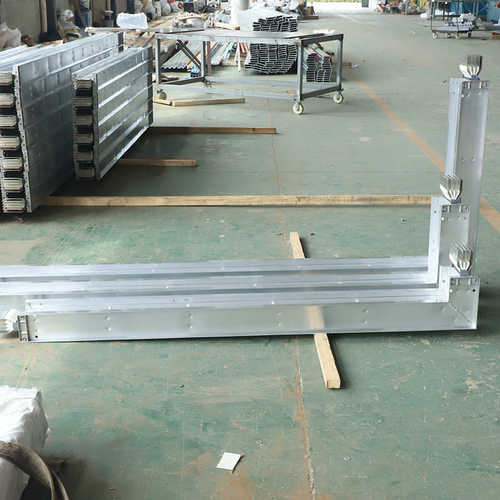 铝合金密集型母线槽 厂家直供低压防水封闭式插接母线槽