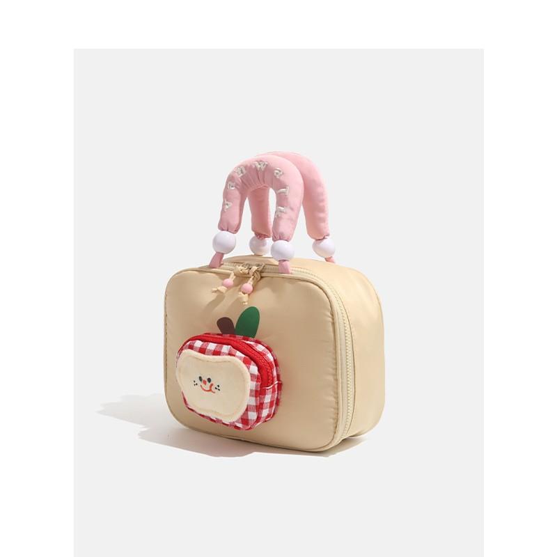 2025新款百搭可爱轻便手提少女旅行收纳包田园风立体卡通苹果包包