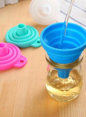 Creative Foldable Mini Telescopic Funnel Kitchen Gadget Sili