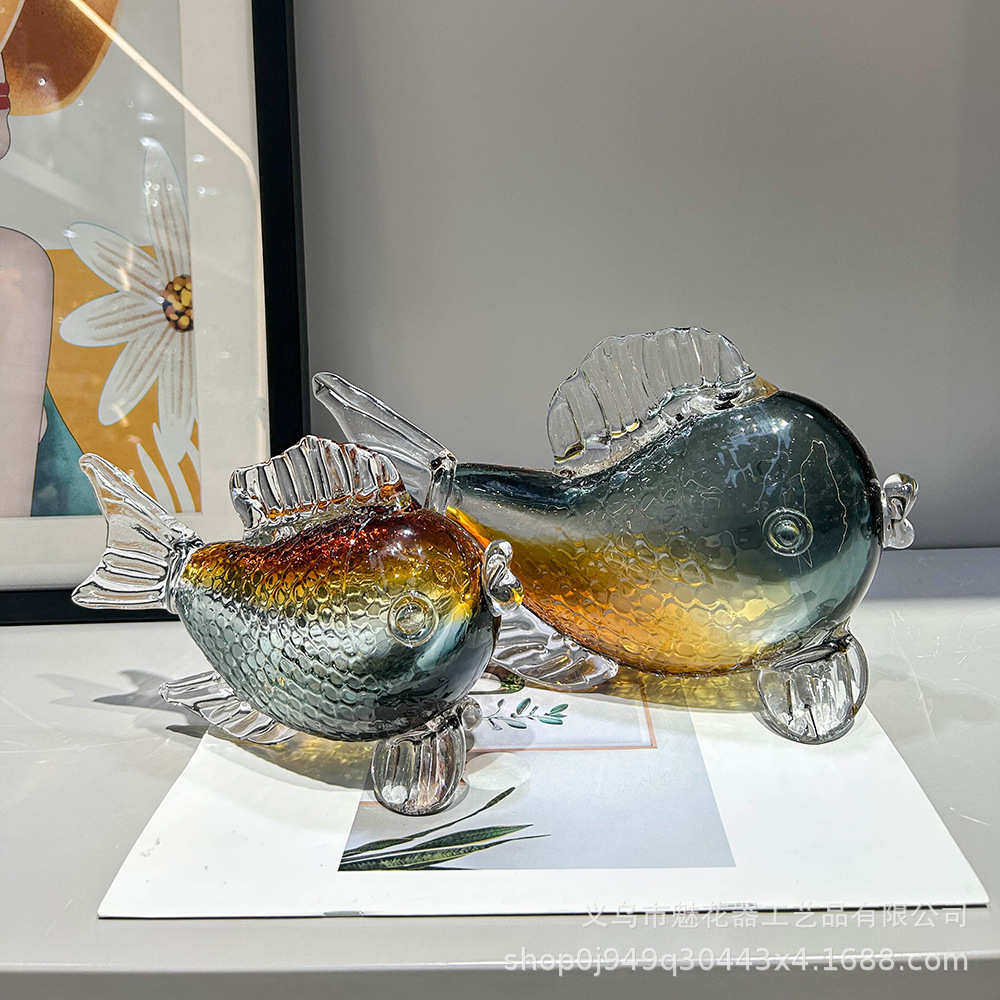 亲嘴摆件电视柜高档饰品琉璃现代酒柜招财玄关简约鱼彩色家居礼品