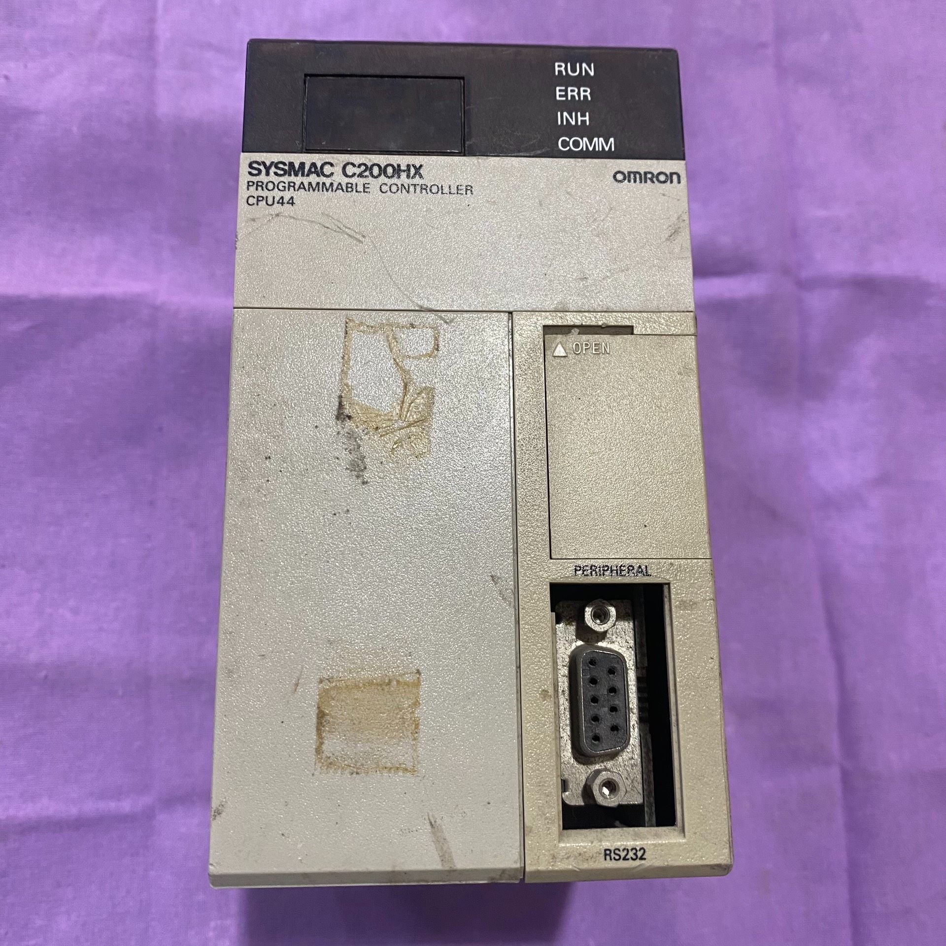 欧姆龙控制器 C200HX-CPU44 数量1 现货~议价~