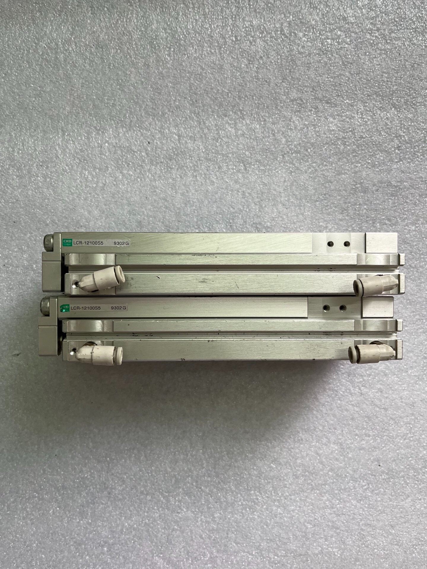 日本进口拆机CKD滑台气缸LCR-12100S5
