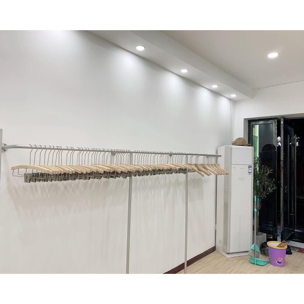 服装店展示架上墙挂衣架女装店货架落地不锈钢靠墙架展示架壁挂架