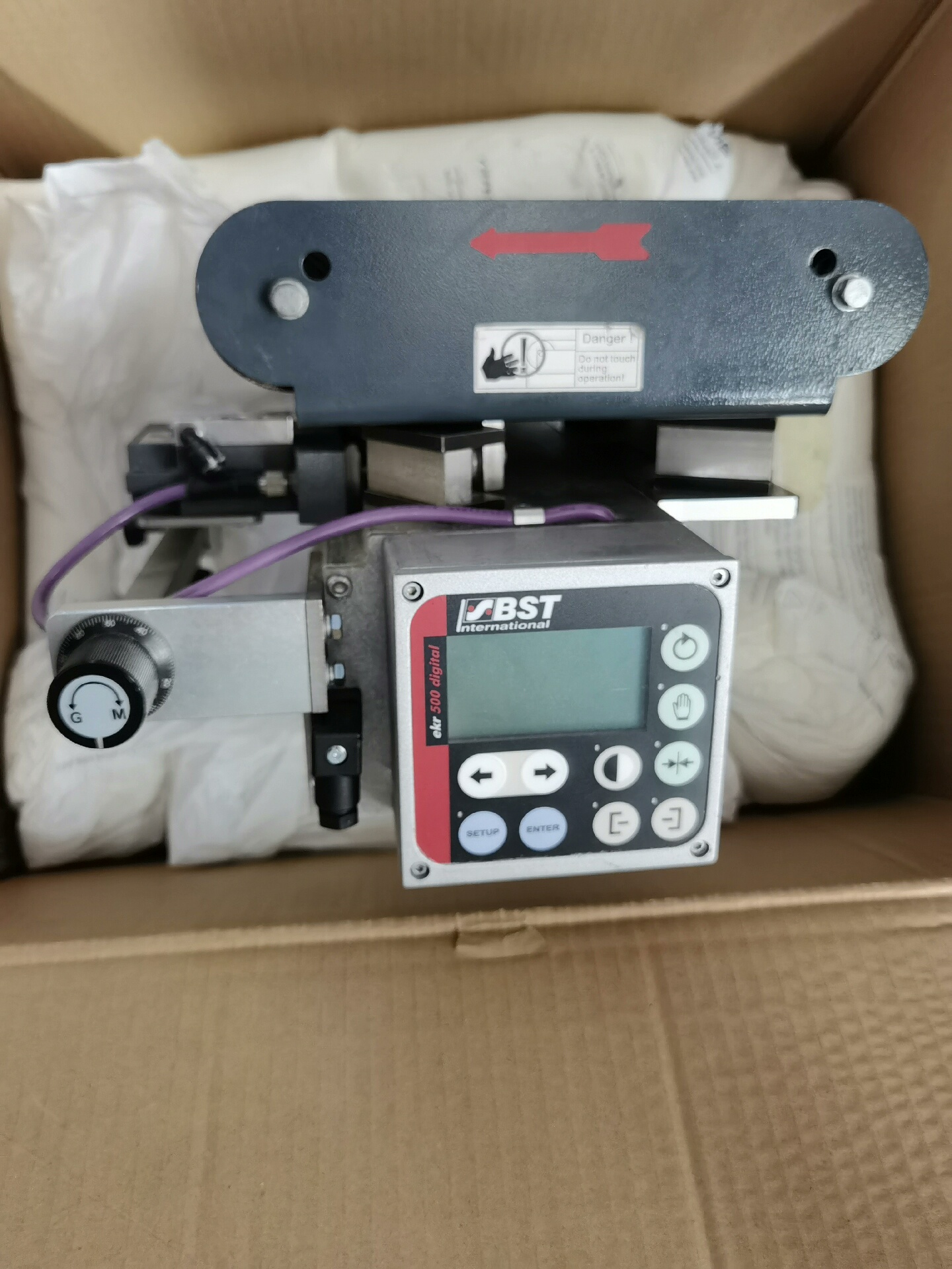 BST纠偏功能保证几乎全新，使用过不久后拆下，配一个红外线/