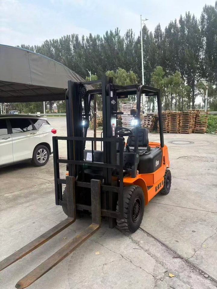 11月26日天津杭州2.5吨叉车升高3米网络拍卖公告