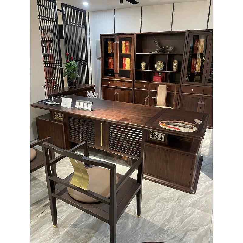 新中式实木老板桌椅组合总裁桌办公室现代家具大班台乌金木办公桌