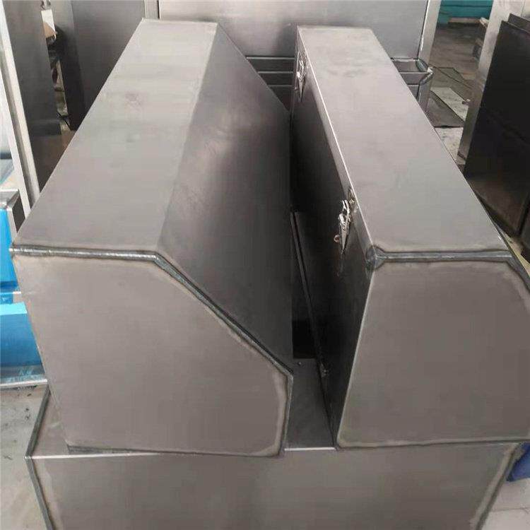 半挂车货车铁皮工具箱加厚耐腐蚀方形带斜角带锁满焊接尺寸可定制