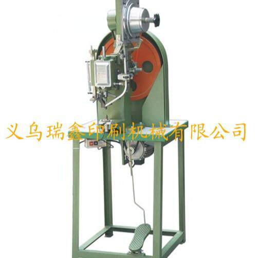 LD-138气动钉扣机连体衣包装袋压扣机厂家供应鸡眼机二合扣纽扣机