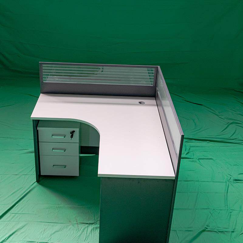 职员屏风办公桌4人6人位员工财务办公室员工卡座两人位桌组合厂家