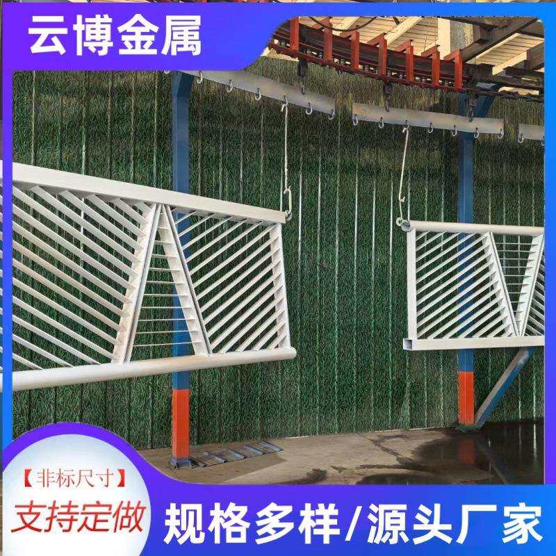 城市交通道路安全护栏防撞栅栏公路不锈钢复合管护栏景区公园护栏