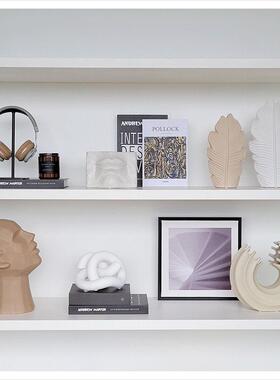 现代样板间书柜简约家居软装饰品挂画创意陶瓷头像摆件组合ZH3023