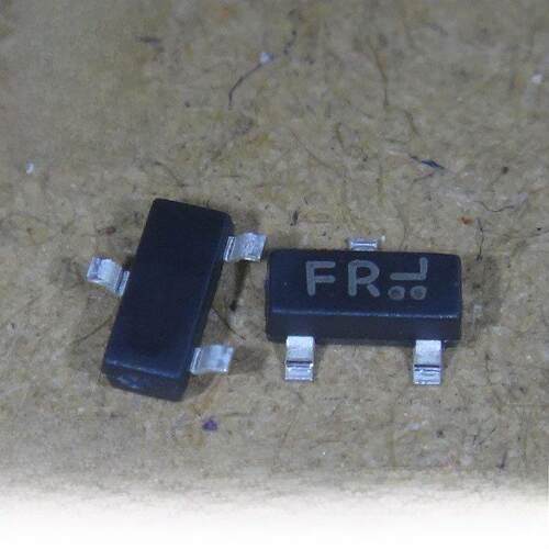全新 2SA1037AK 丝印FR SOT23 2SC2412K 印BR 通用晶体管 芯片IC