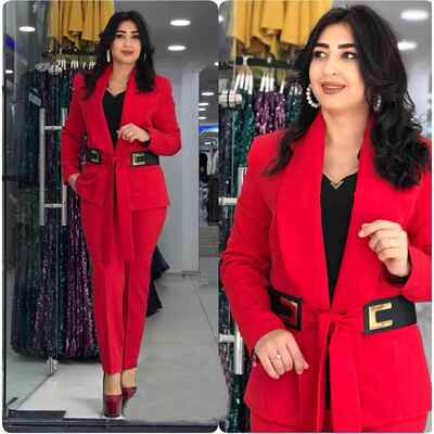Women's small suit with leather belt, large size, two day