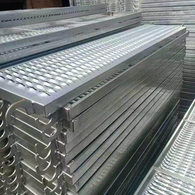 5块鹰架踏板配件加厚镀锌脚踏板钩子加重冲孔板鱼嘴板铆钉板