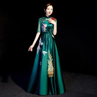 高档晚紫苑轩合龙礼服深绿色团队唱表演服装 t主持人宴会模特台秀