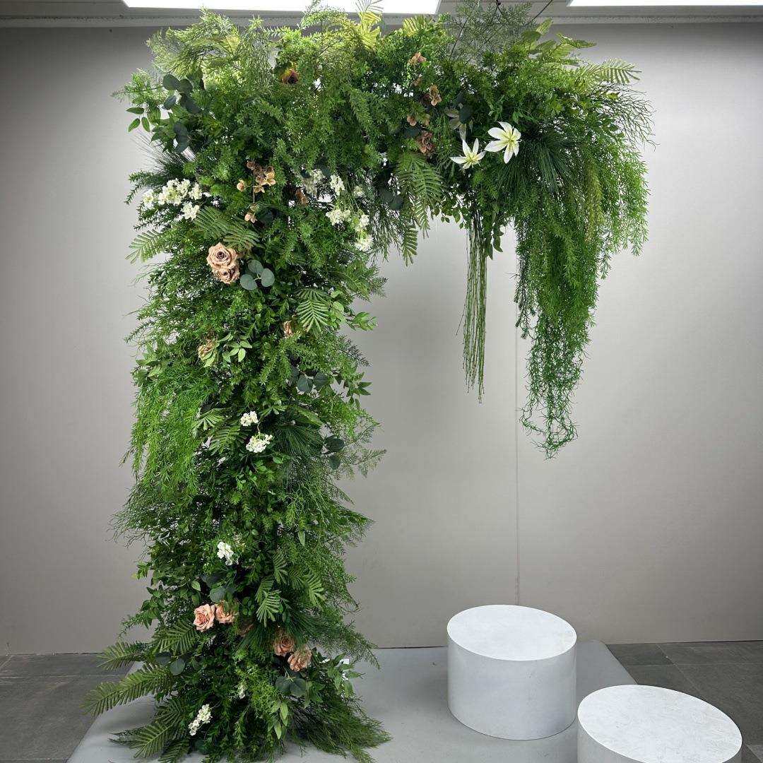 森系绿植拱门花柱婚礼背景装饰仿真花艺道具门口橱窗展台假花卉