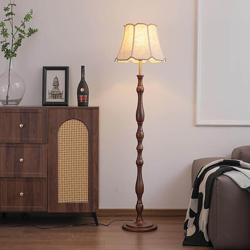 中古实木客厅落地灯法式覆古沙发旁边高级感美式卧室装饰氛围台灯