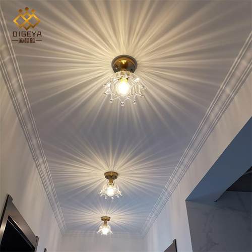 北欧黄铜玻璃吊灯简约清新公主儿童房床头过道玄关文艺小皇冠吊灯