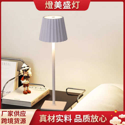 欧式卧室台灯轻奢小夜灯美式简约酒吧清吧餐厅桌面氛围灯装饰