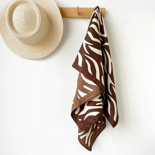 Striped imitation silk scarf 90cm women scarf 条纹仿丝巾90cm