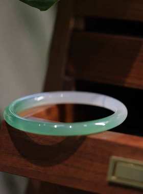 小圆条玉髓烟雨江南半山半水手镯