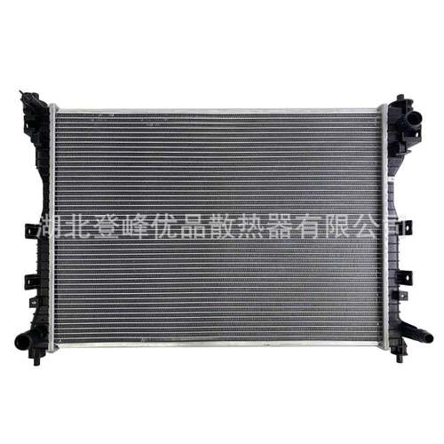 源头厂家全车系汽车配件散热器水箱1301100XKZ93A适配于哈佛H6