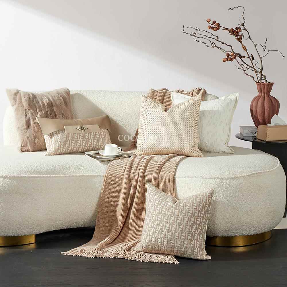 奶油风沙发抱枕米色靠枕靠垫客厅家居装饰枕套样板间组合抱枕搭配