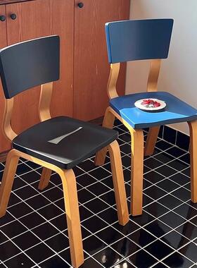 中古风彩色餐椅BC40网红芬兰靠背椅书桌椅咖啡店原木风小众椅子