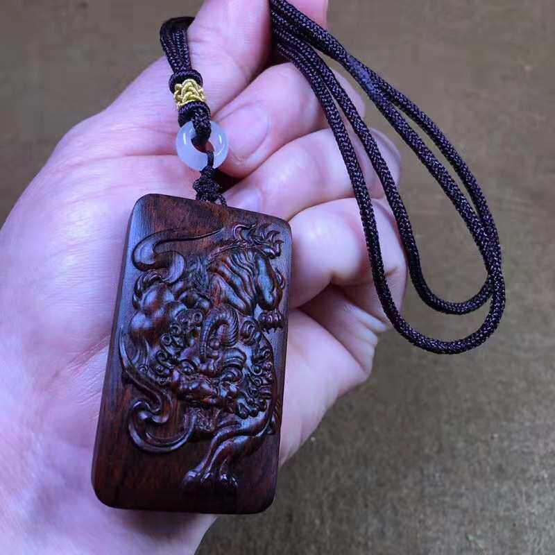 海南黄花梨貔貅手把件老料高密海黄挂件 红木木雕送礼吊坠挂饰