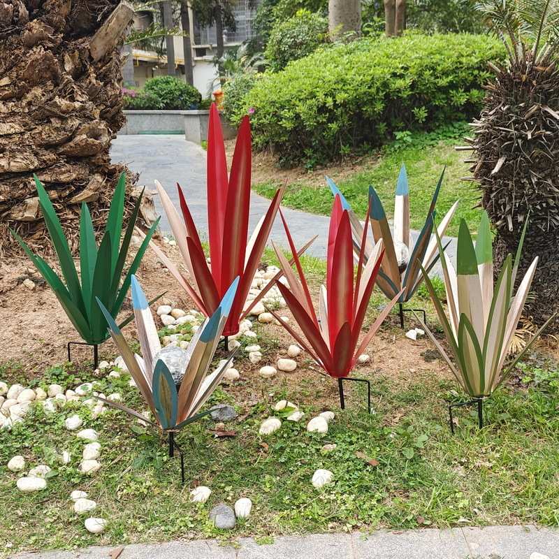 热销金属工艺品龙舌兰植物彩绘落地插件花园别墅景观装饰布置