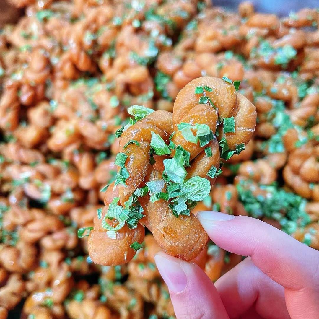 新货宁波特产鼓楼王阿姨文昌香葱味油赞子小麻花酥脆休闲小吃零食图片