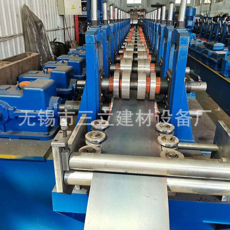 货架自动抱扣梁设备全自动货架梁冷弯机组货架横梁冷弯成型设备