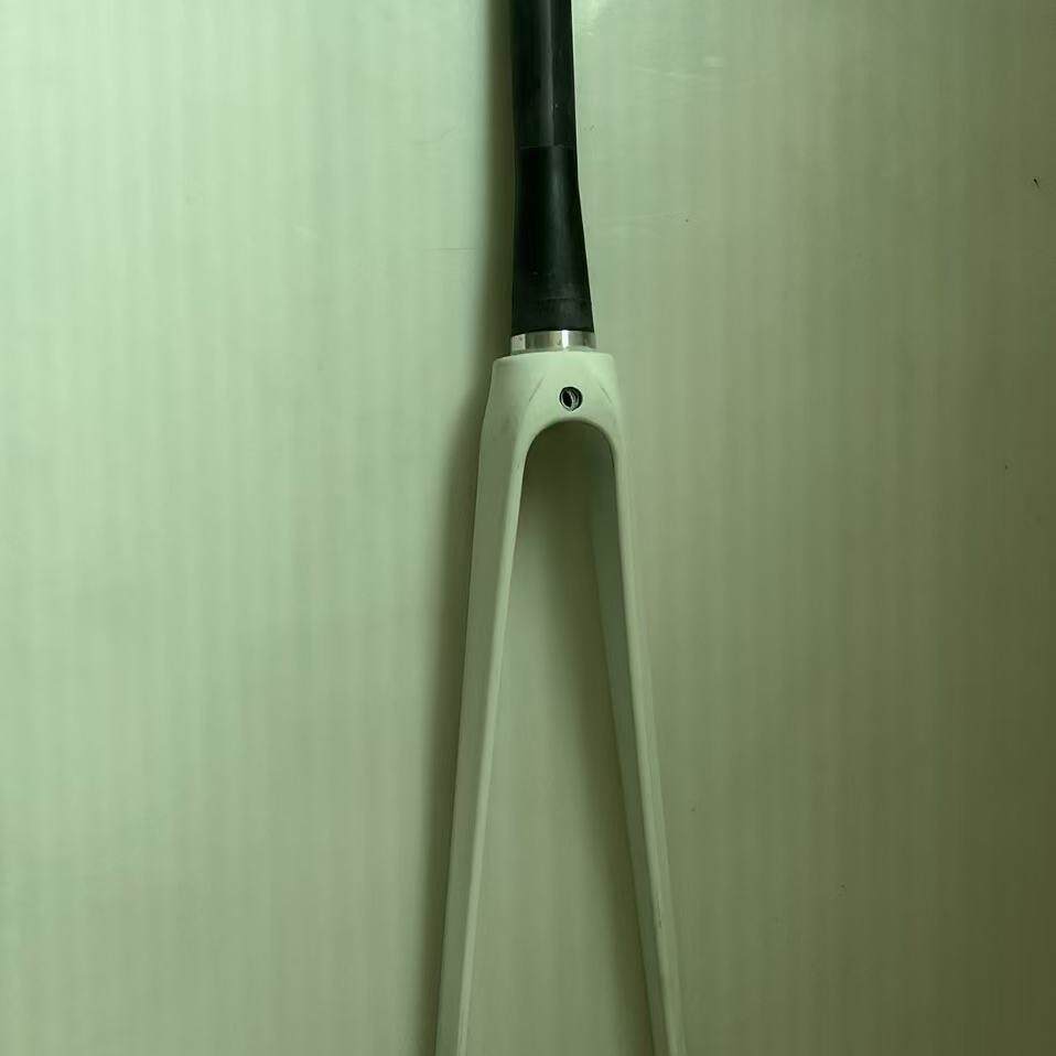 公路车碳纤维前叉700C直管椎管碳前叉首径39.8mm,白色底漆