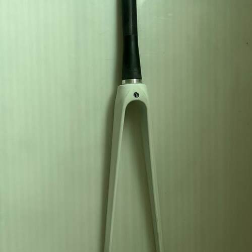 公路车碳纤维前叉700C直管椎管碳前叉首径39.8mm，白色底漆