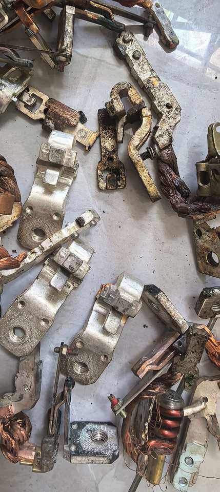 3月27日北京空开银触点5.3斤网络拍卖公告