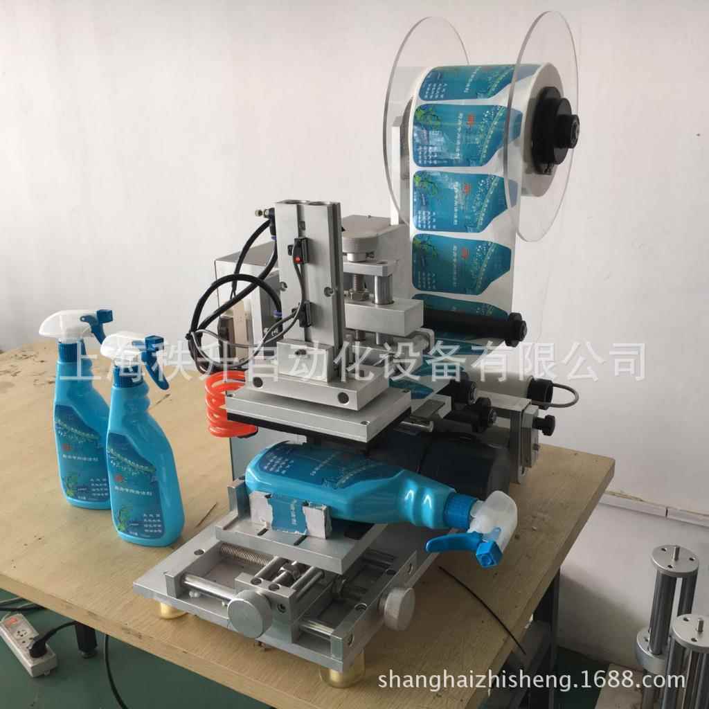 厨房清洁用品标签机扁贴商标机器贴标机厂家半自动贴标机