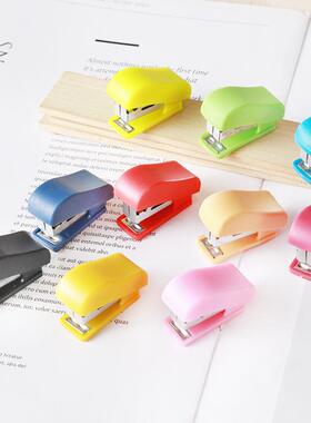 Manufacturer Direct Wholesale Mini Stapler Portable Stapler
