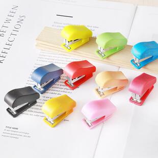 Manufacturer Direct Wholesale Mini Stapler Portable Stapler