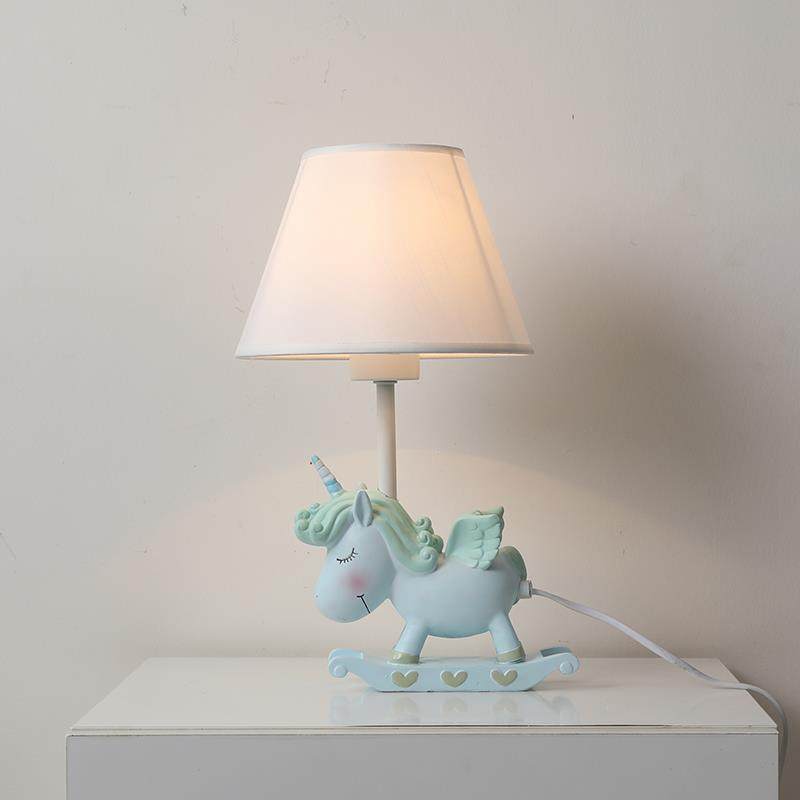 高档房间床头台灯儿男孩女喂独角兽创意卡通护眼童灯温馨卧室小夜