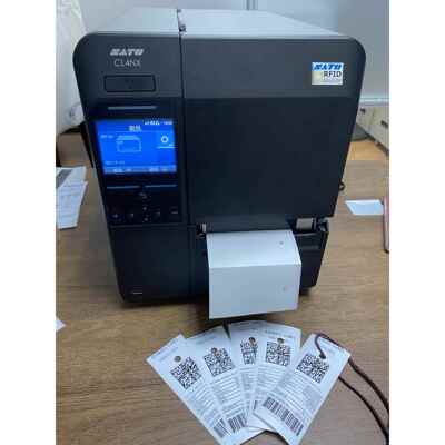 Fasson-BW9579 75um聚丙烯薄膜行李挂吊牌不干胶标签印制涂胶标贴