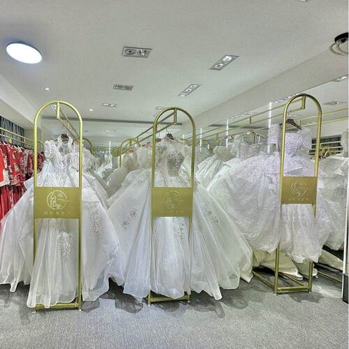 金尾婚纱展示架落地照相馆衣架婚纱厅秀和服装展示侧衣架
