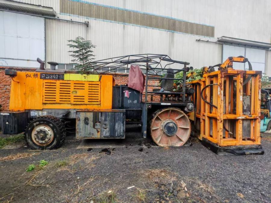 12月13日马鞍山存放在某厂区内的叉车、破碎机及路面冷再生机共计18辆按现状拍卖网络拍卖公告